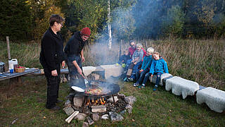 Outdoor cooking at the farm ruin of Kina