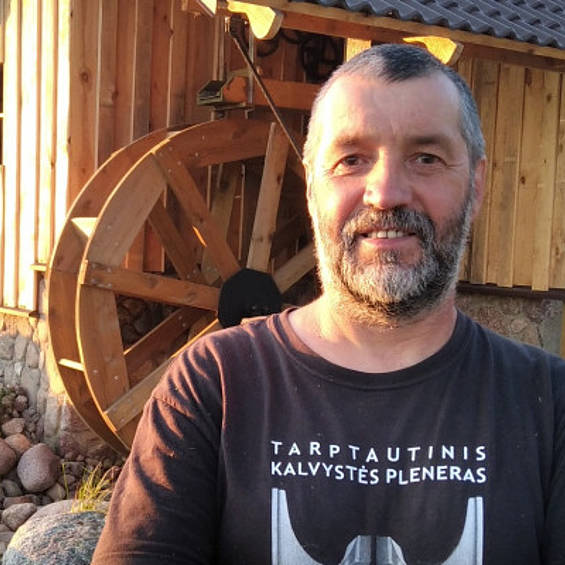 Metal workshop with slowtrips Metal workshop with slowtrips