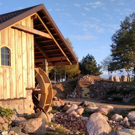 Metal workshop with slowtrips Metal workshop with slowtrips