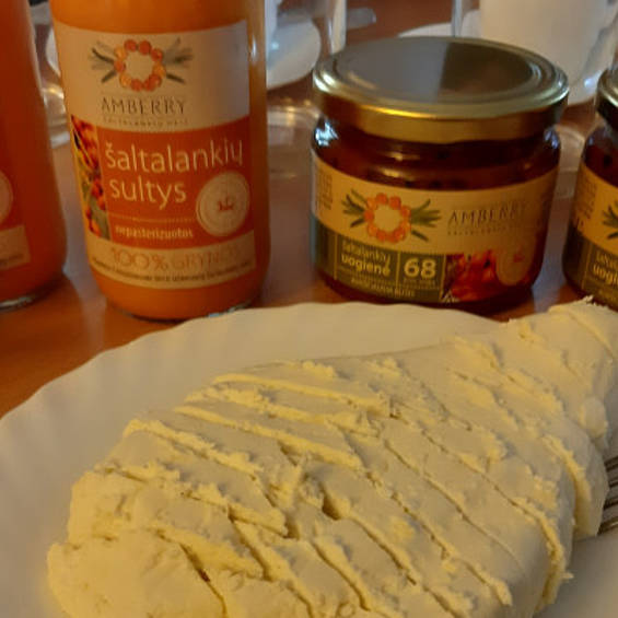 Discover amber berries with slow trips