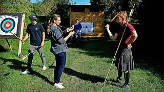 Clan of Wolves – A stone age hunter experience