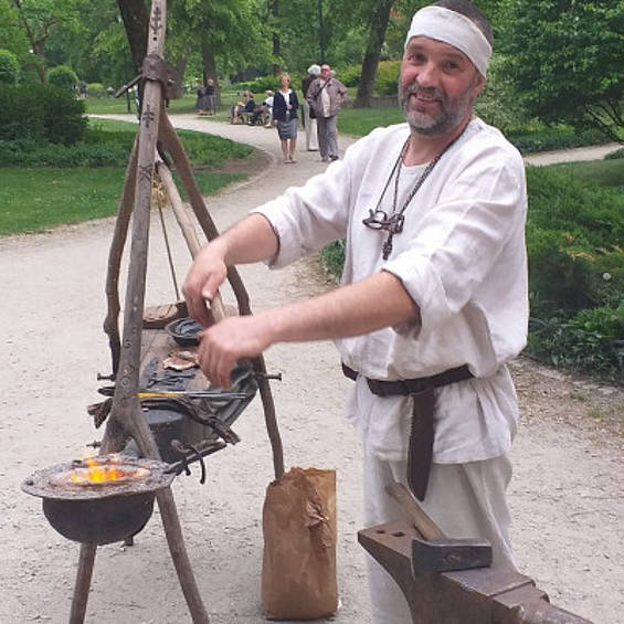 Metal workshop with slowtrips Metal workshop with slowtrips